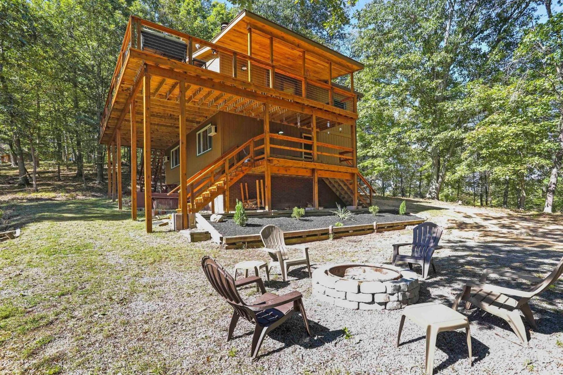 Camp Dancing Bears -Classic Retreat Morton Grove Exterior photo