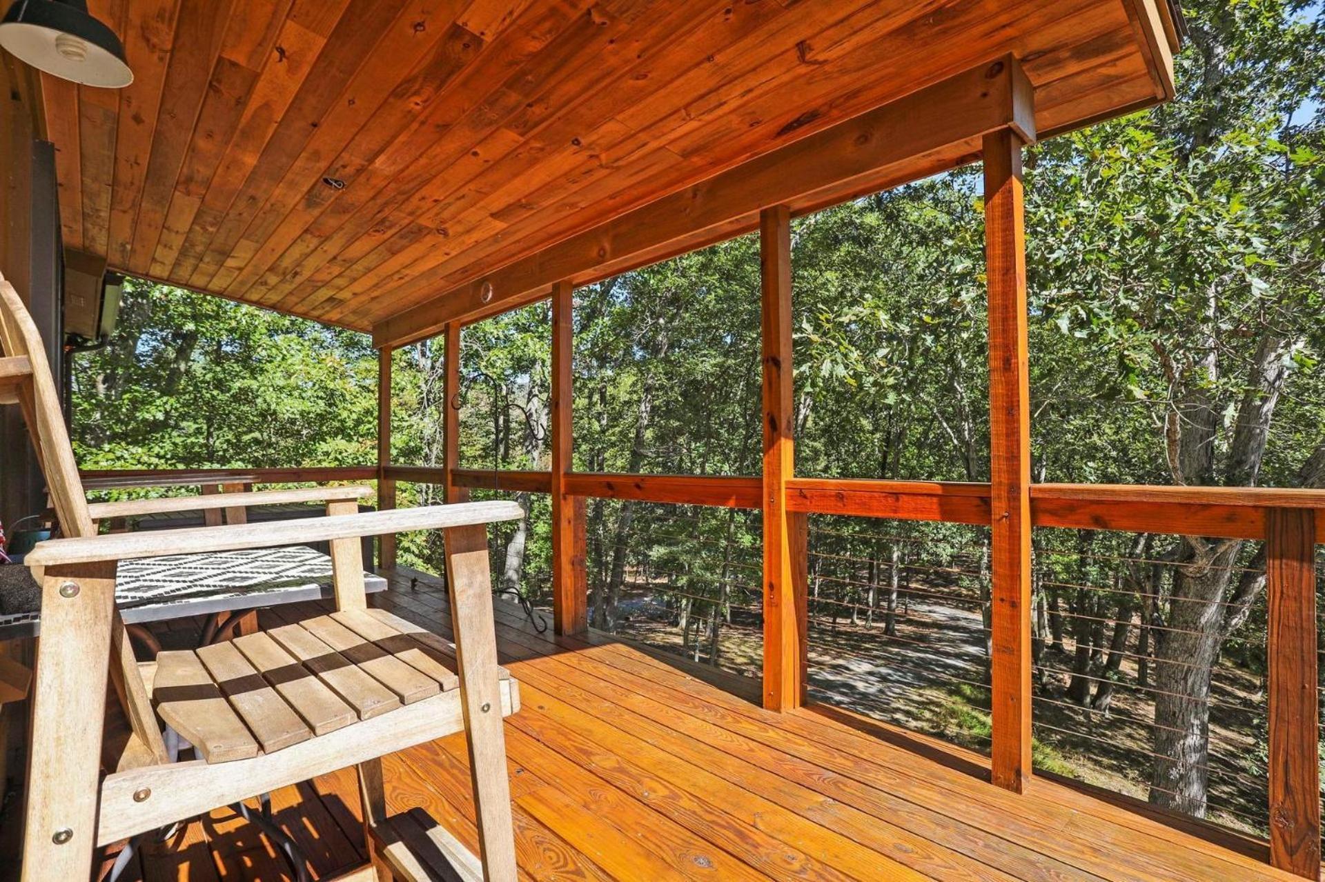 Camp Dancing Bears -Classic Retreat Morton Grove Exterior photo